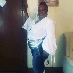 Meet your Posher, Anita renee